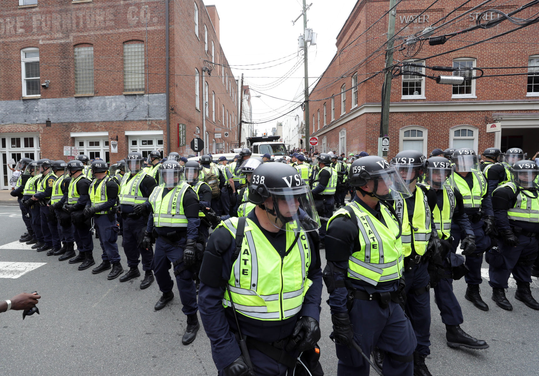 CDP 0813 demonstrators656.JPG